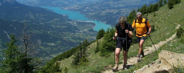  Wandern durch die Hautes Alpes mit Jennif Air Hiking 